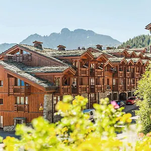 https://pv-les-chalets-du-forum.hotels-rhonealpes.com